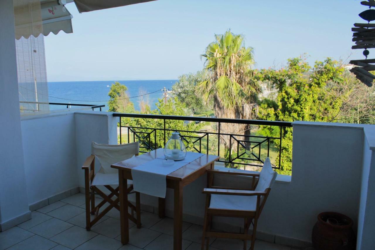 Fokais Beach Apartment Néa Fókaia Zewnętrze zdjęcie