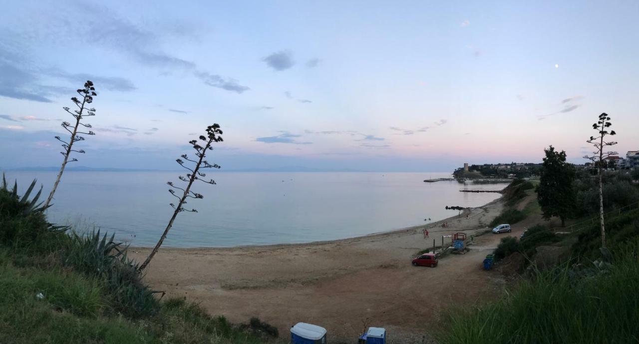Fokais Beach Apartment Néa Fókaia Zewnętrze zdjęcie